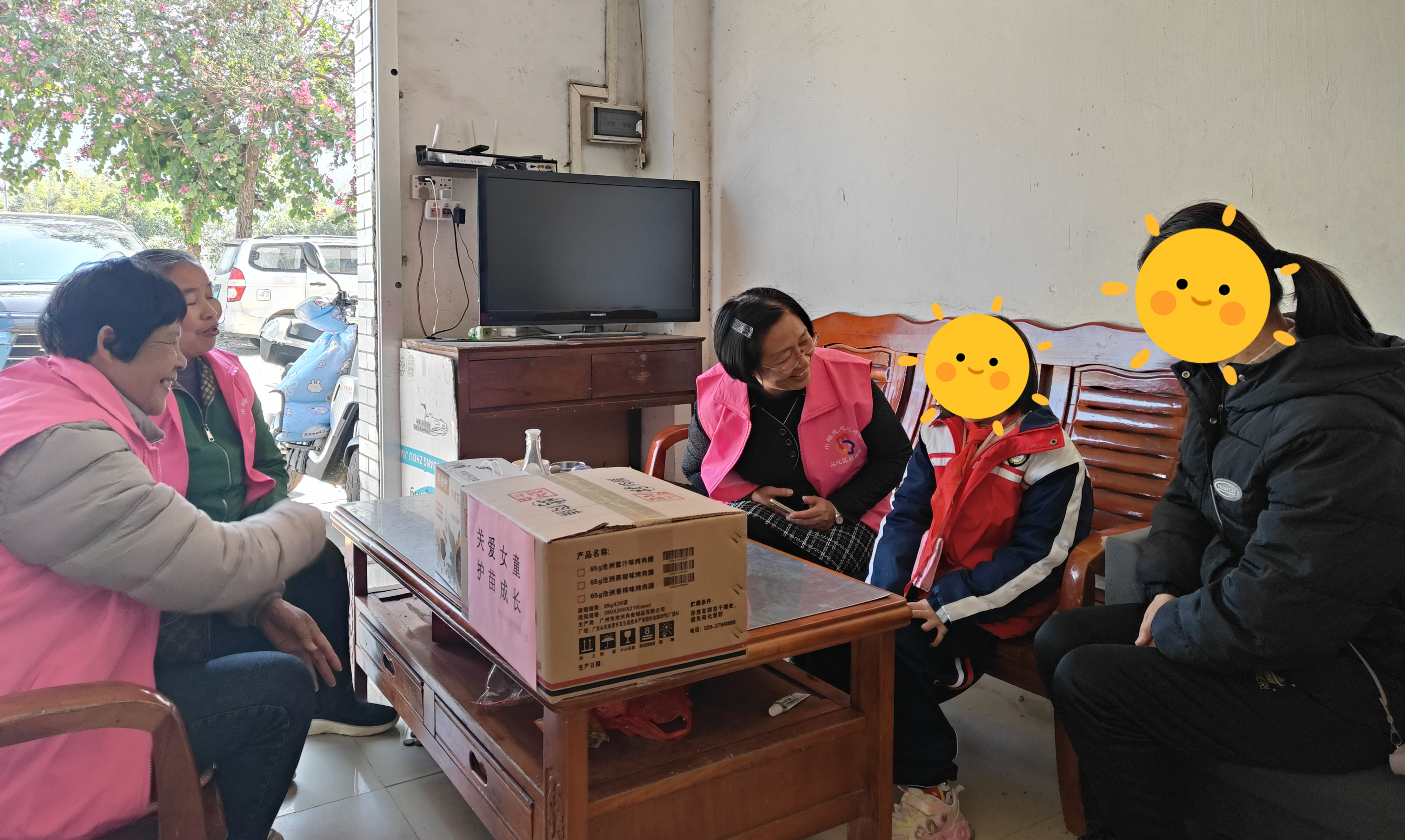 婦聯(lián)本會慰問 拷貝.jpg